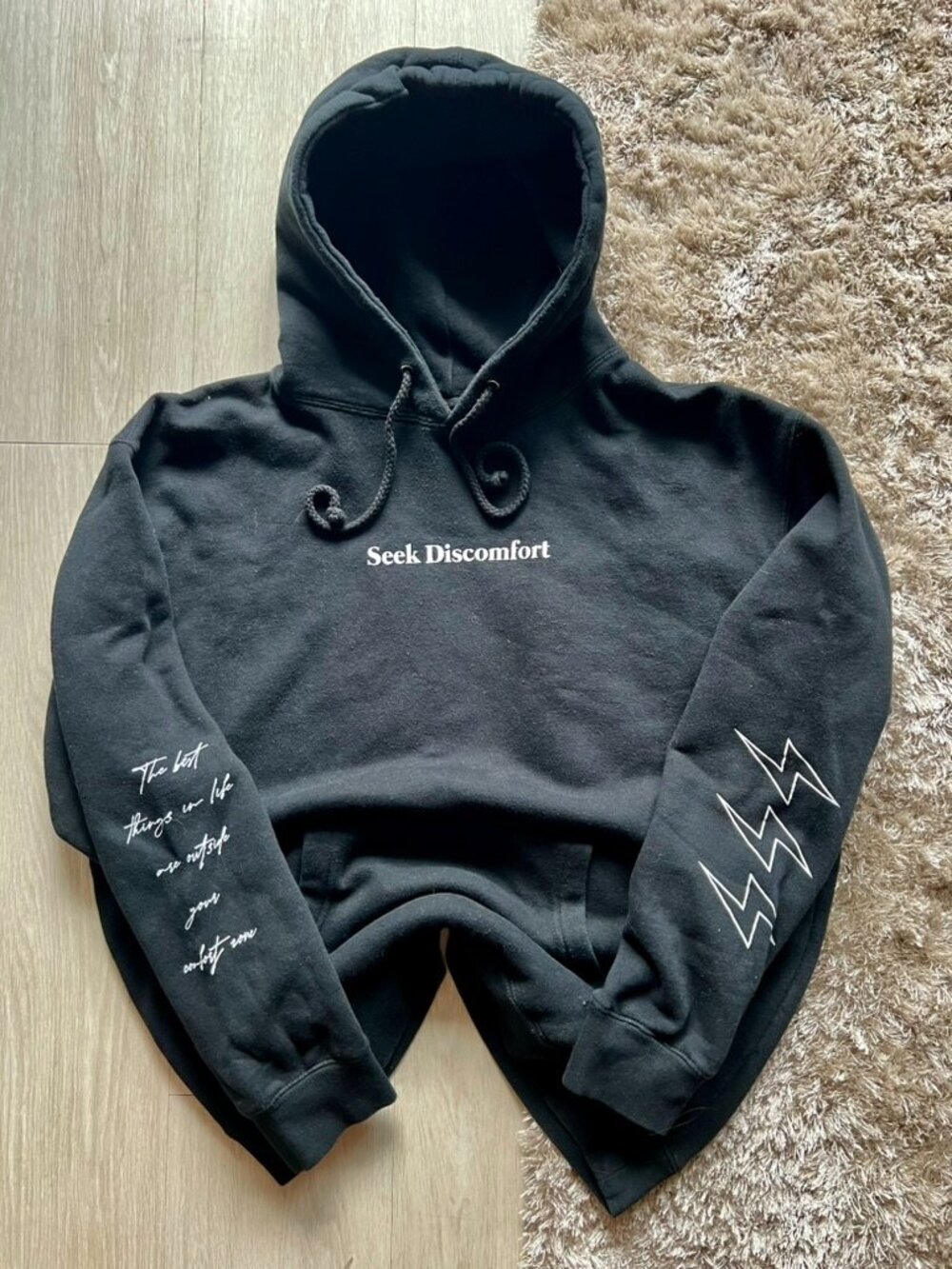 Seek Discomfort Yes Theory Hoodie Men’s Large Black Merchandise Sleeve prints